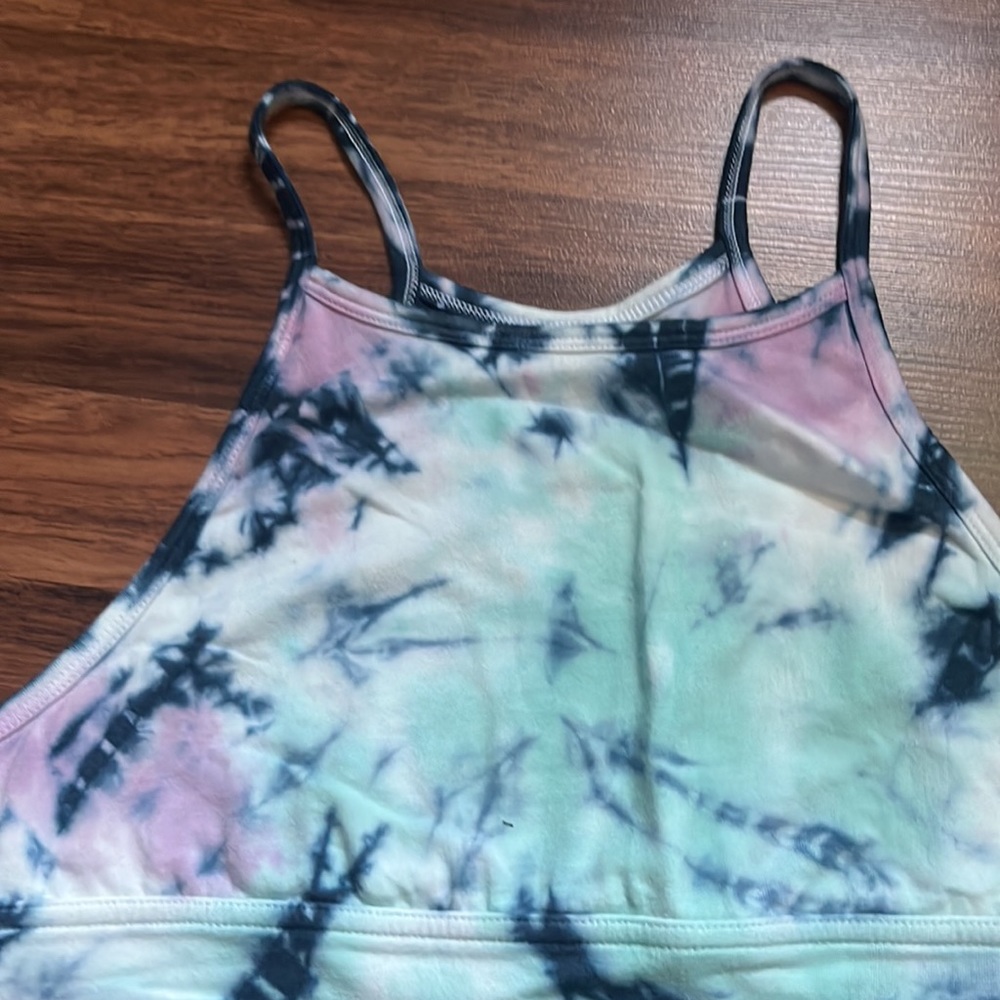 Juniors SO Crop Top - Picture 2 of 4